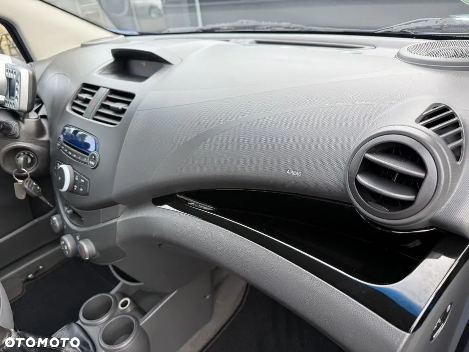 Chevrolet Spark 1.2 LTZ - 31