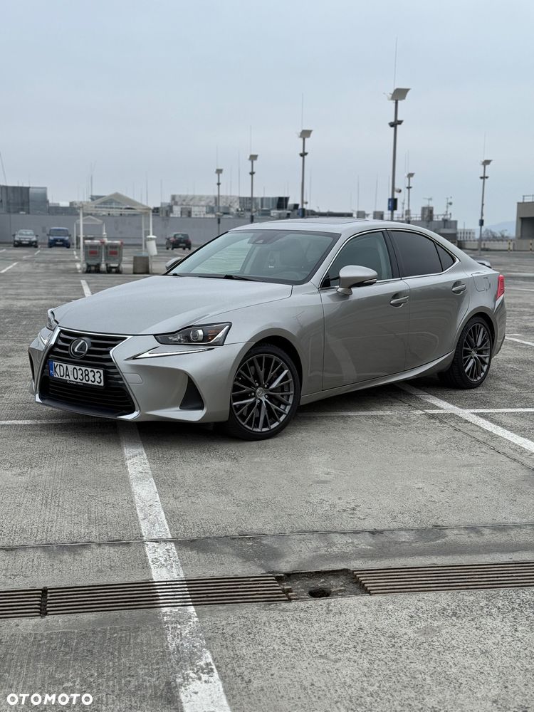 Lexus IS 200t / 300 Elegance - 3