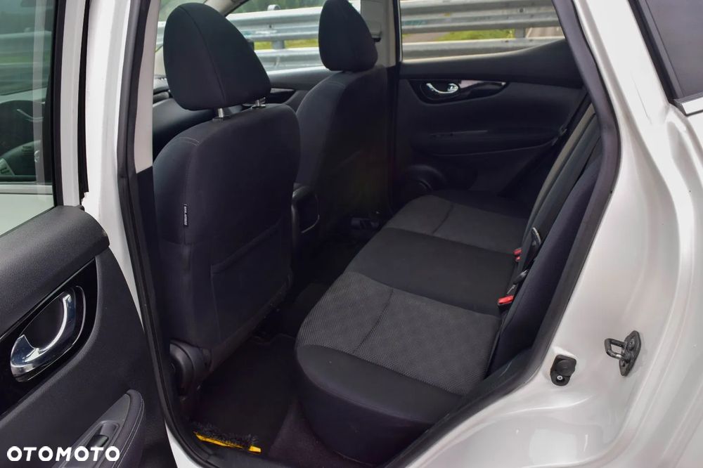 Nissan Qashqai 1.2 DIG-T N-Connecta - 4