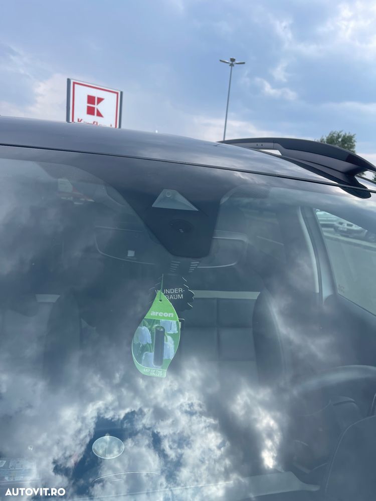 Citroën C5 Aircross 1.6 PureTech S&S EAT8 Shine - 14
