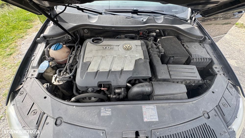 VW Passat Variant 2.0 TDI Confortline - 14