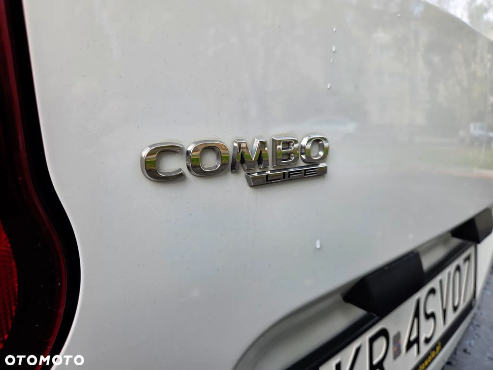 Opel Combo Life 1.2 Turbo Enjoy S&S - 26