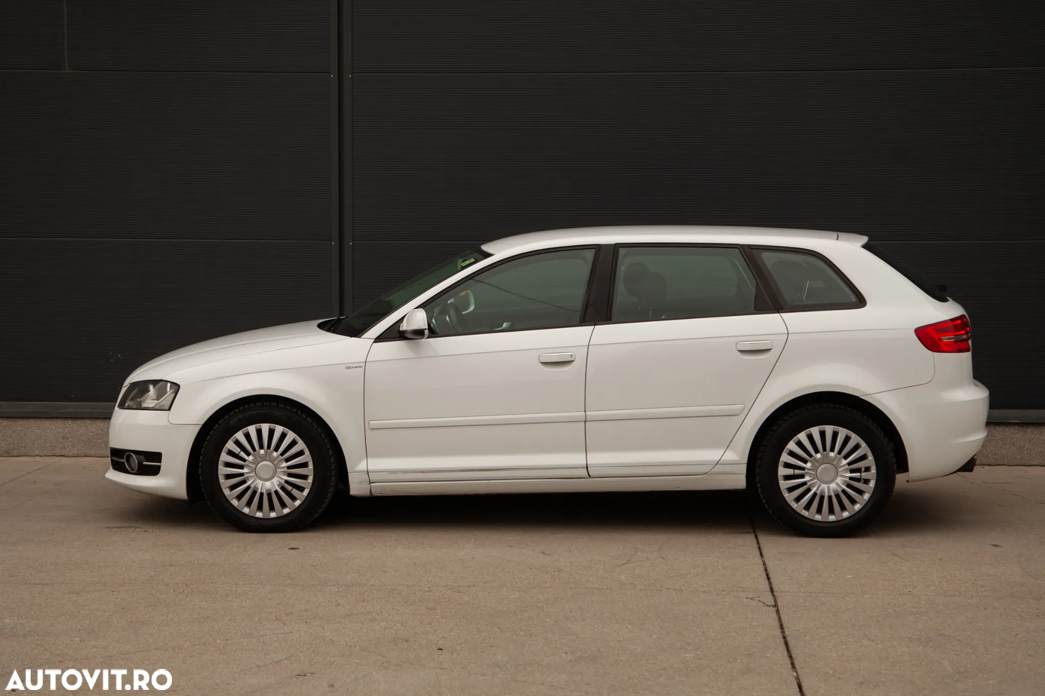 Audi A3 1.6 Sportback Attraction - 5