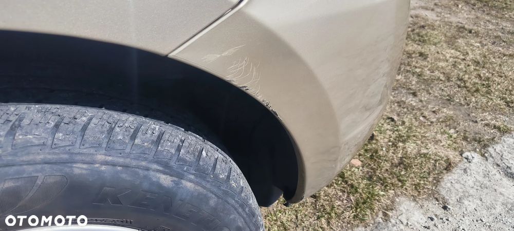 Hyundai Santa Fe 2.7 V6 Style - 8