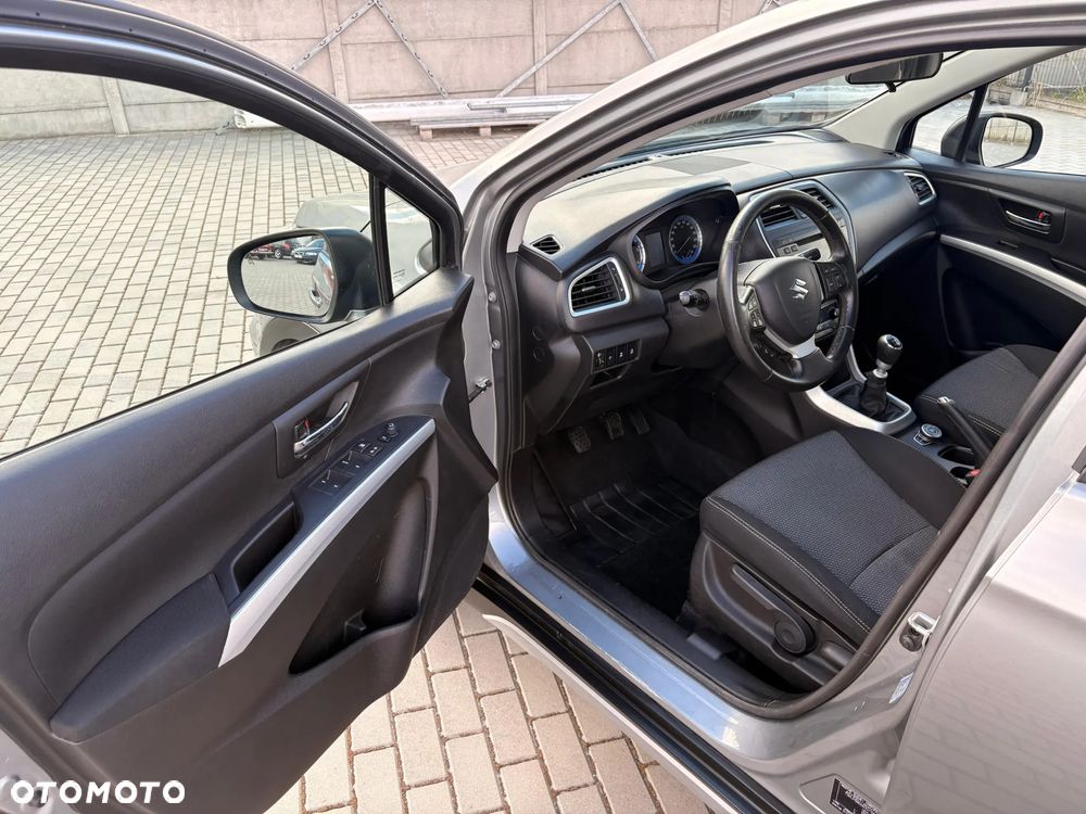 Suzuki SX4 S-Cross 1.6 DDiS 4x4 Comfort - 9
