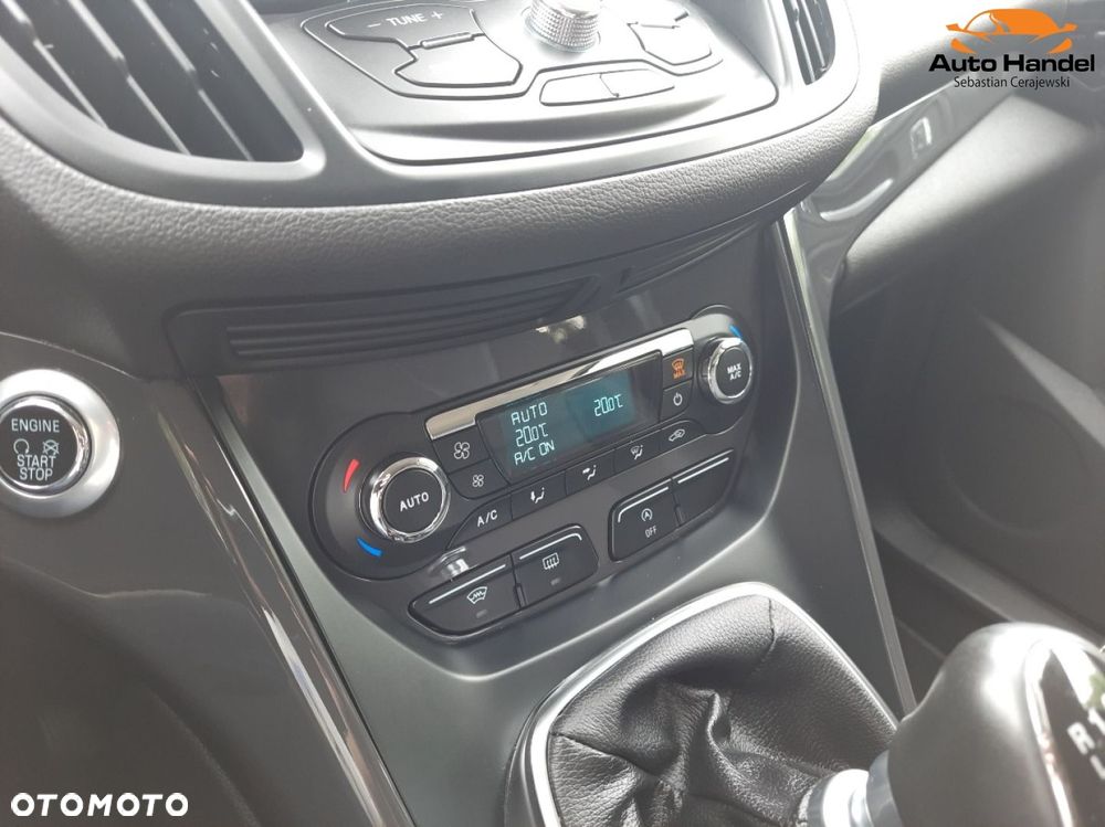 Ford Kuga 1.5 EcoBoost 2x4 Titanium - 23