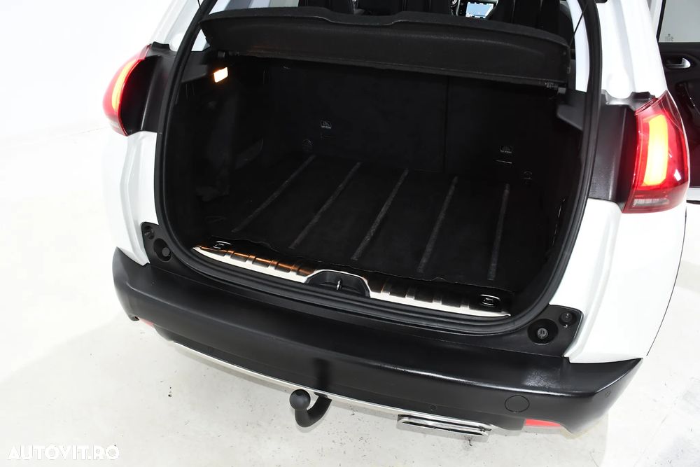 Peugeot 2008 PureTech 110 Stop&Start EAT6 GT-Line Edition - 31