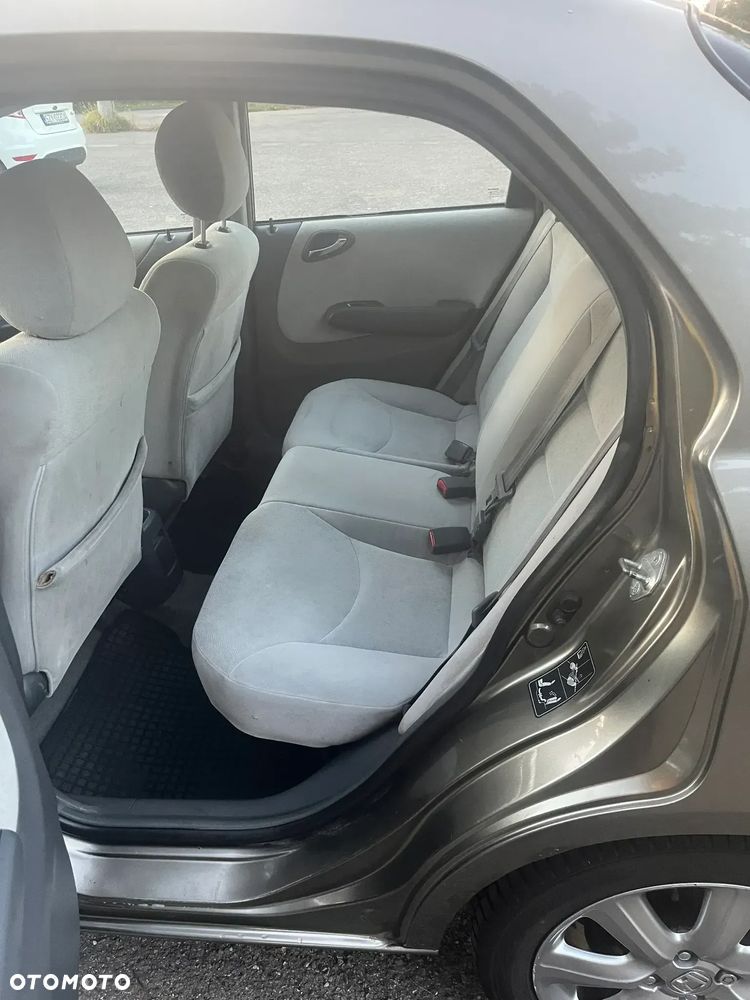 Honda City 1.4 Comfort - 13