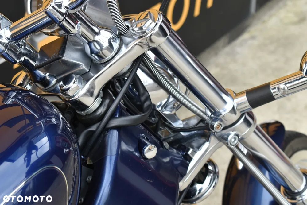 Suzuki Intruder - 28