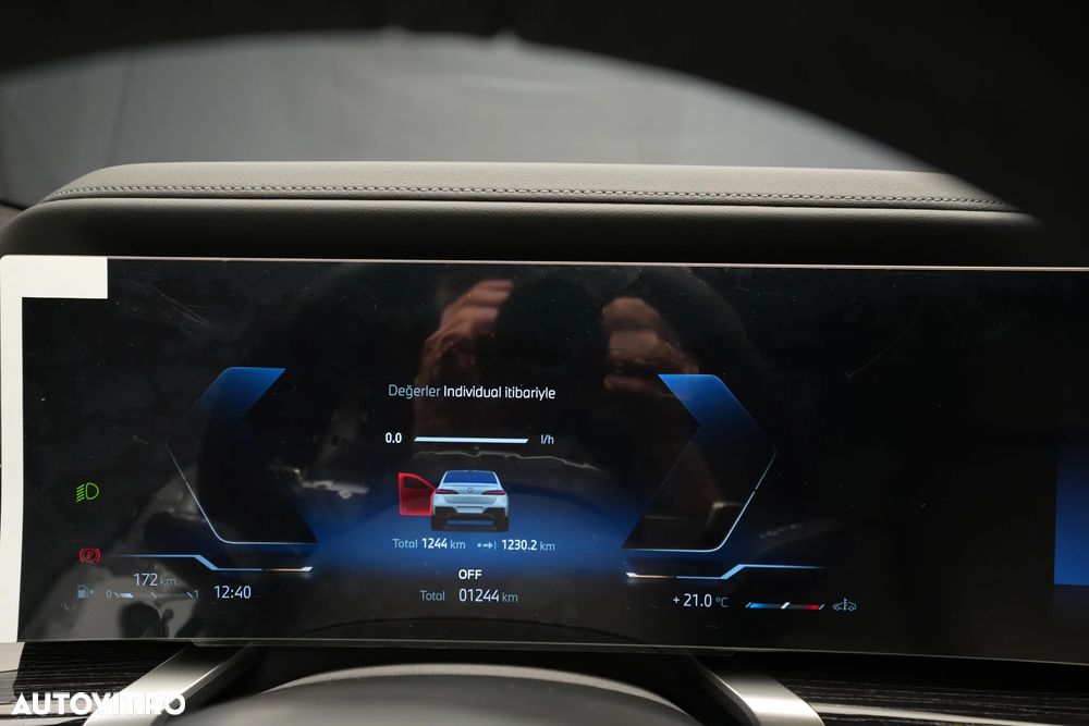 BMW Seria 7 740d xDrive MHEV - 15