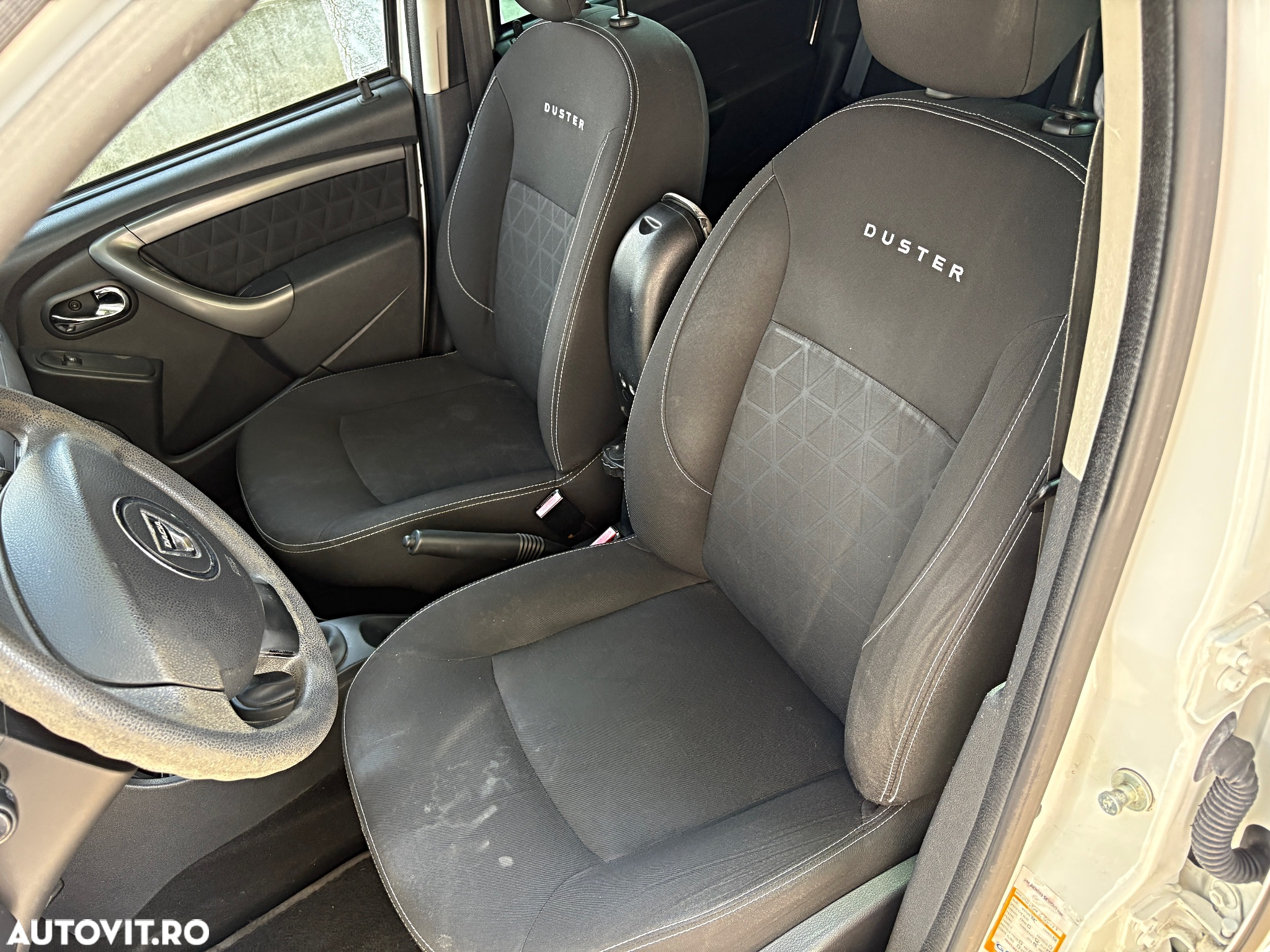 Dacia Duster 1.5 dCi 4x2 Laureate - 11
