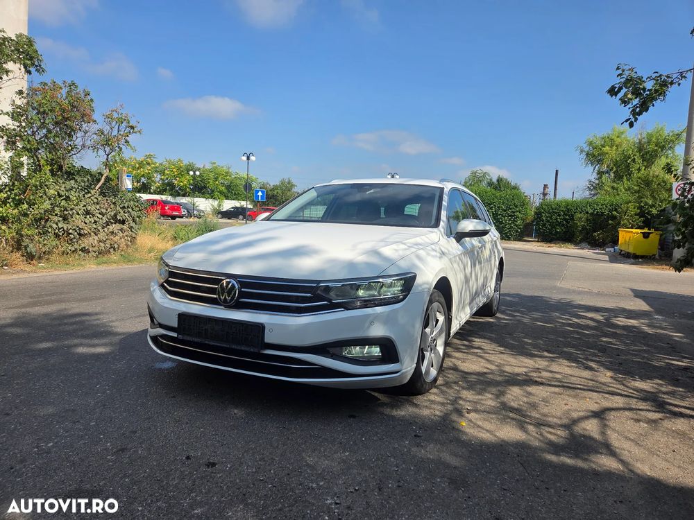 Volkswagen Passat 2.0 TDI SCR DSG Elegance - 1