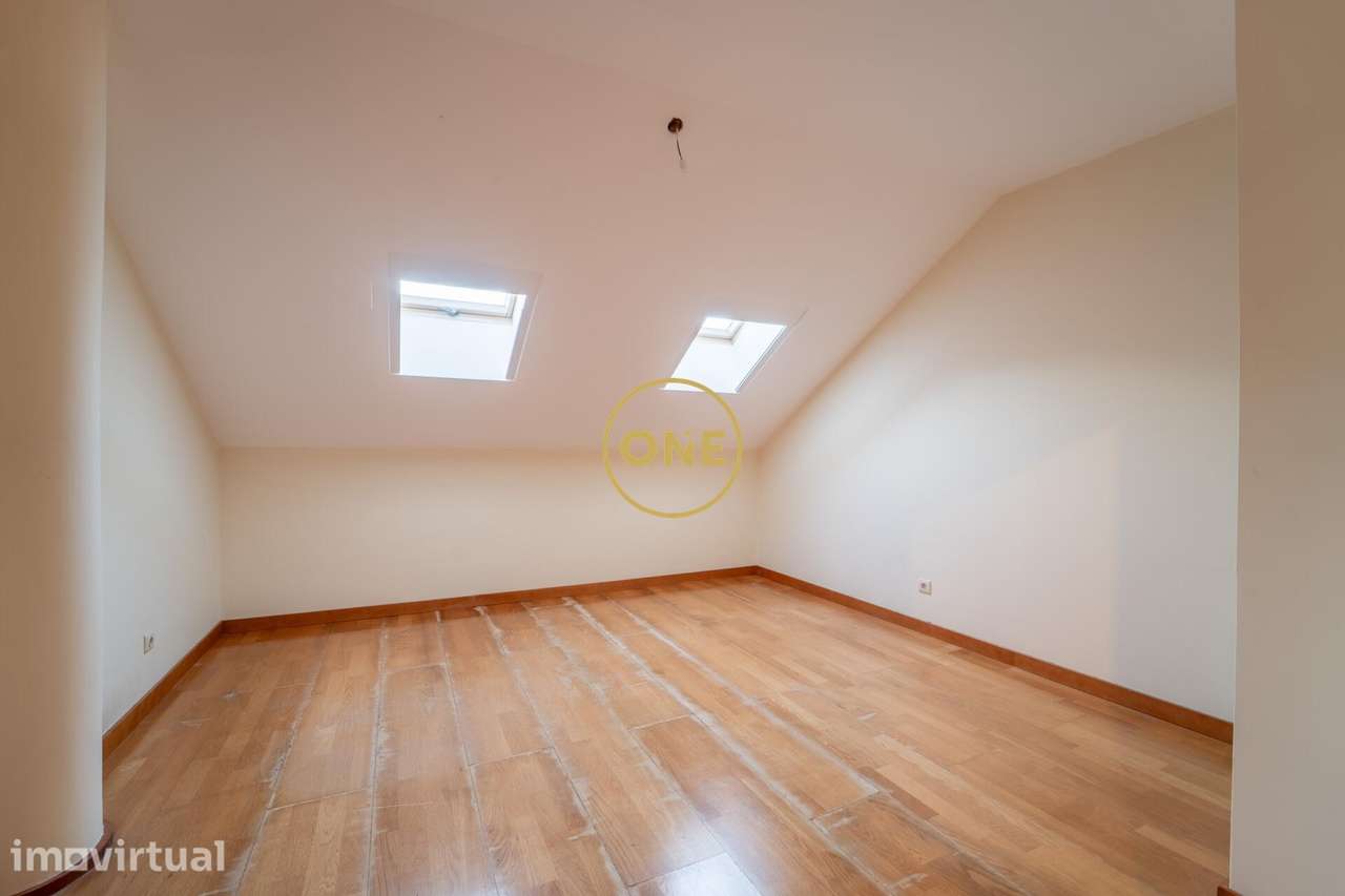 ✨ Apartamento T4 na prestigiada Avenida E – São Miguel ✨ - Grande imagem: 5/34