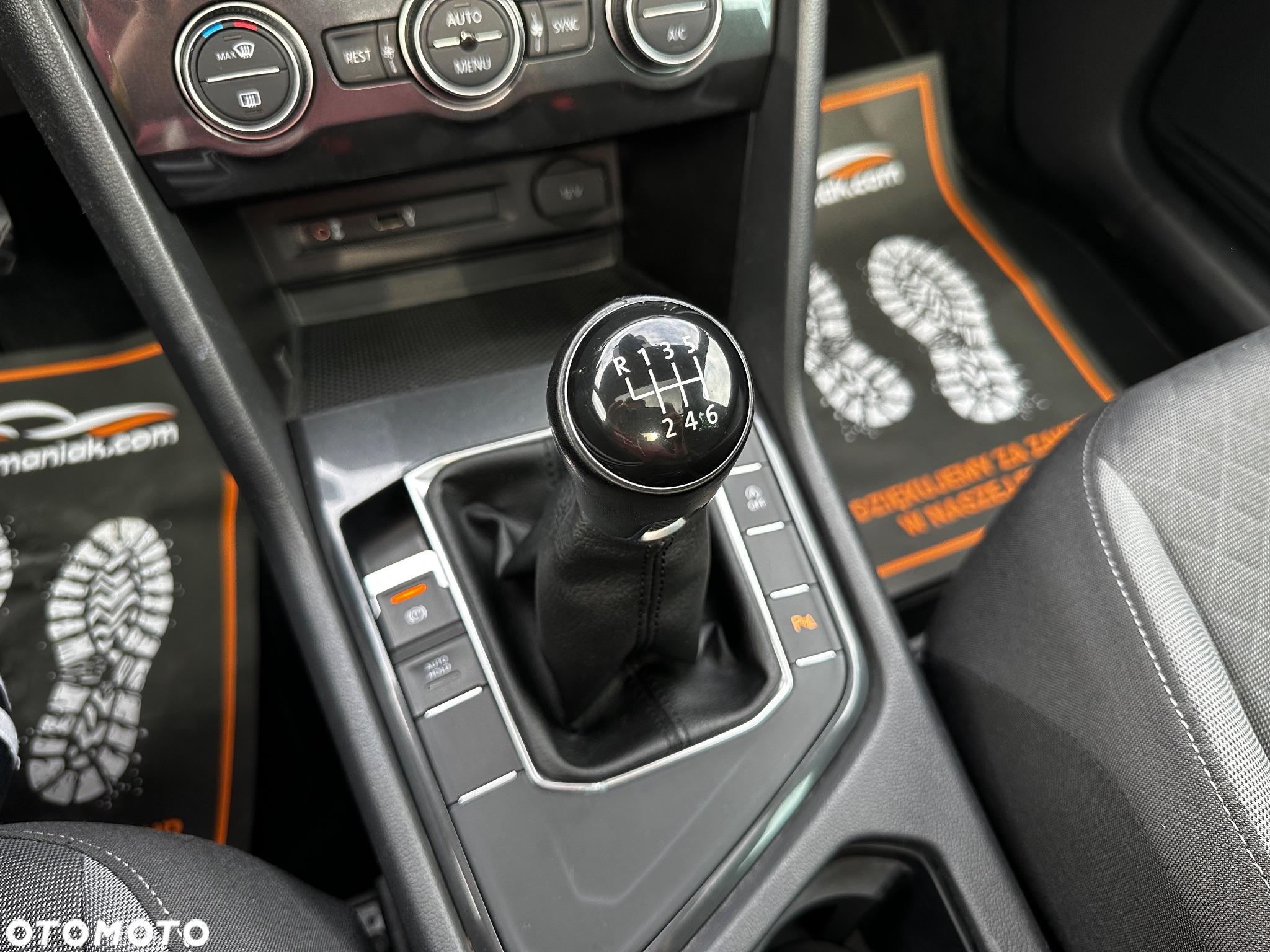 Volkswagen Tiguan 2.0 TDI BMT SCR Comfortline - 28