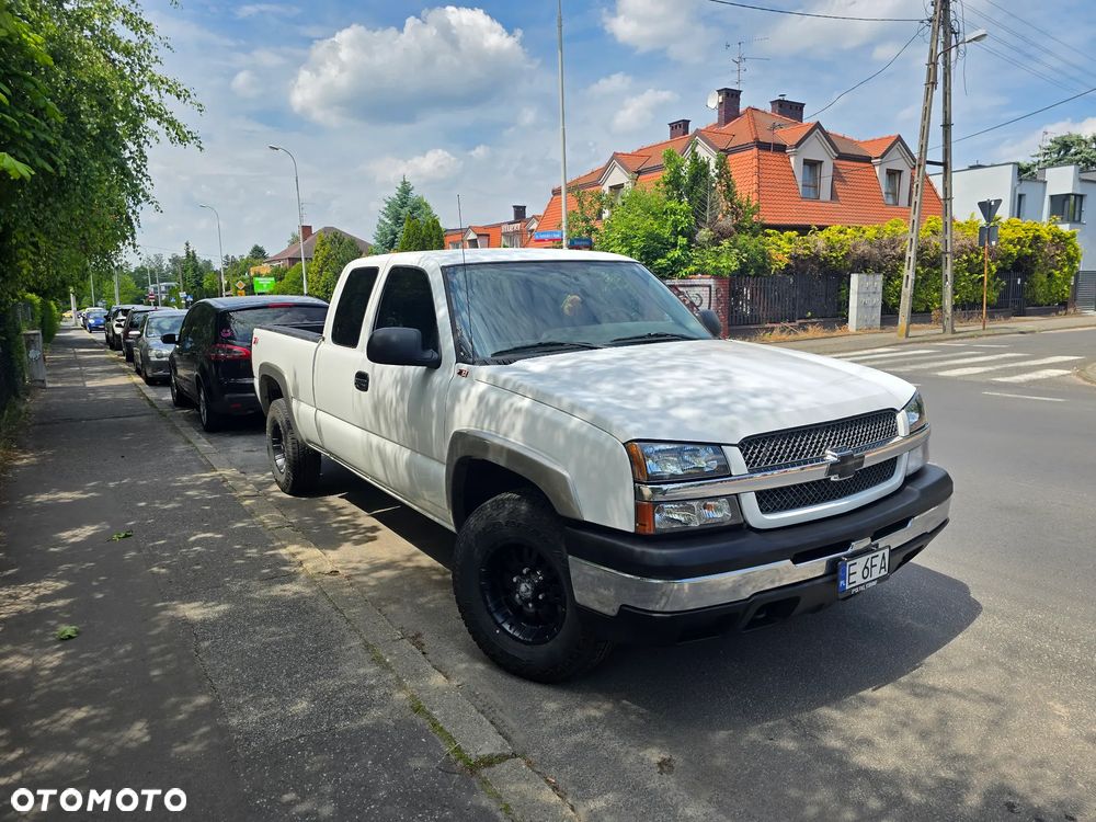 Chevrolet Silverado - 4