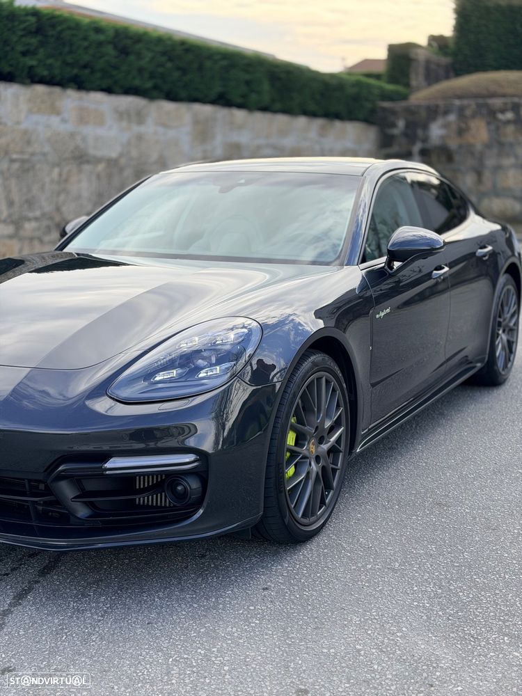 Porsche Panamera 4 E-Hybrid - 5