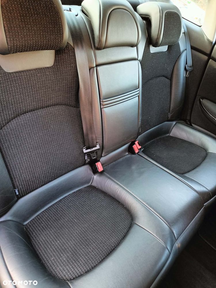 Citroën C5 HDi 140 FAP Exclusive - 9