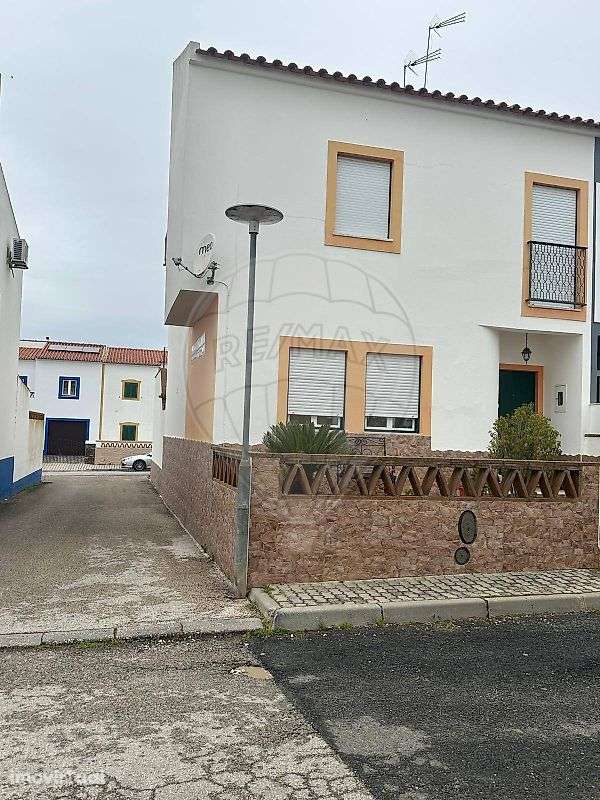 Moradia T3 para venda - Grande imagem: 2/23