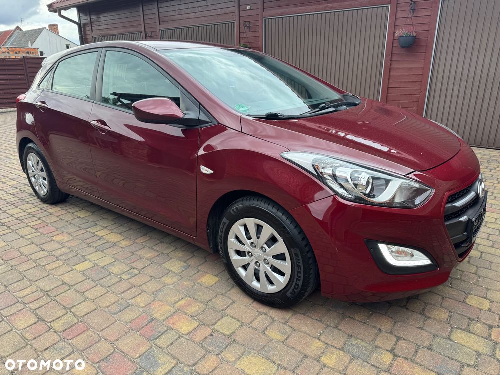 Hyundai i30 blue 1.4 Trend - 10