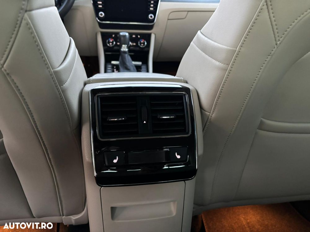Skoda Superb 2.0 TDI DSG Premium Edition - 17