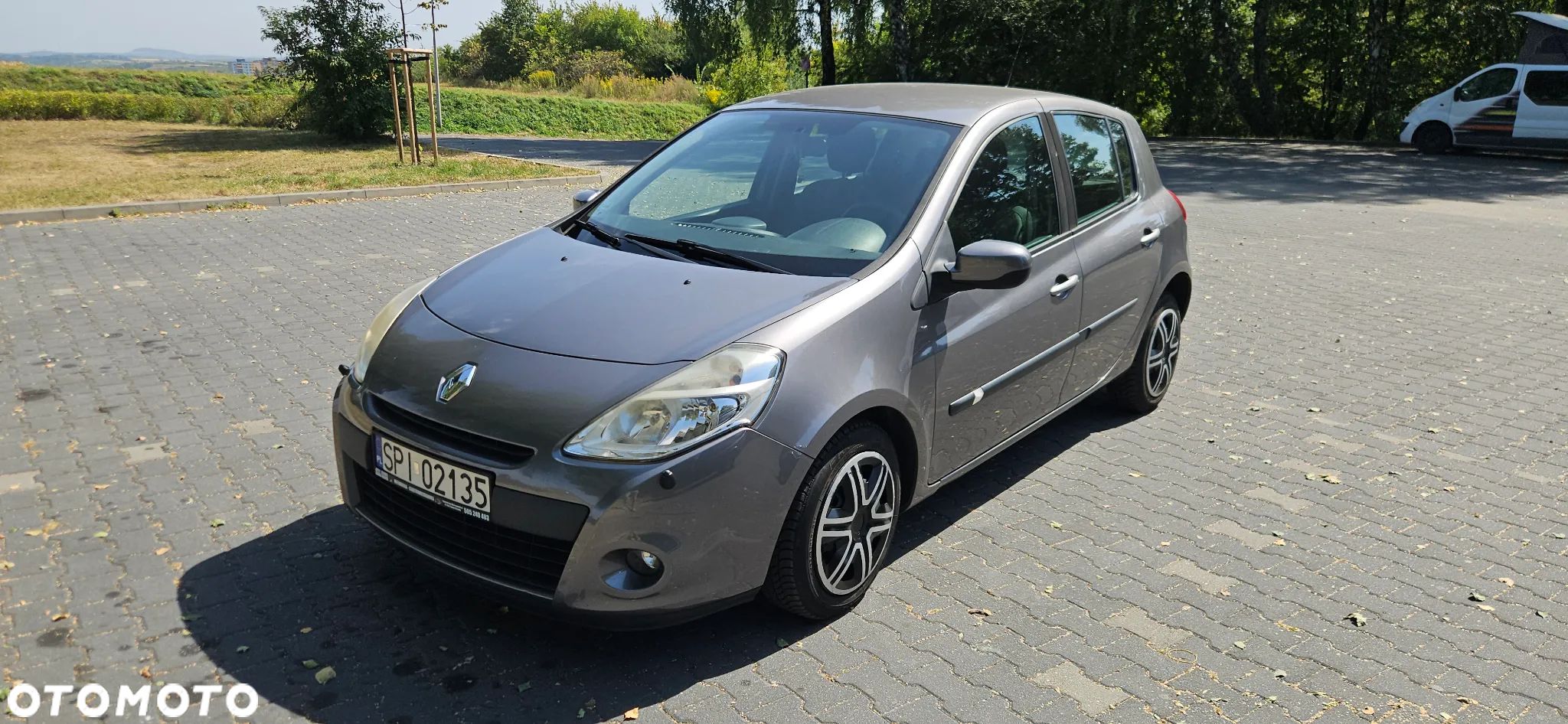 Renault Clio - 1