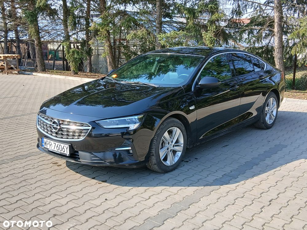 Opel Insignia - 1