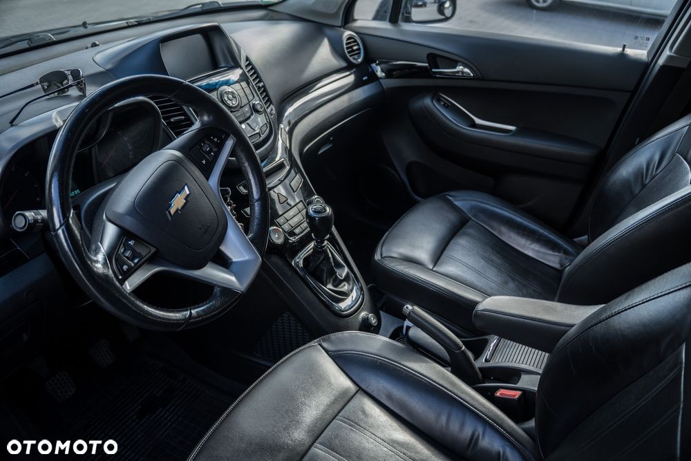 Chevrolet Orlando - 21