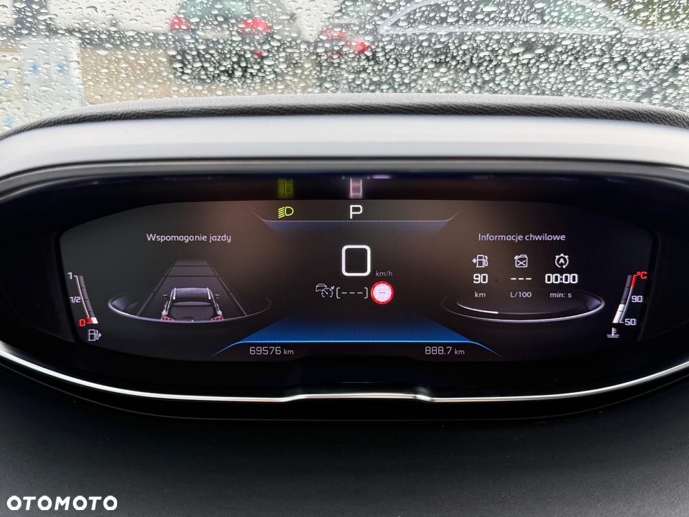 Peugeot 3008 1.5 BlueHDi Allure Pack S&S EAT8 - 32