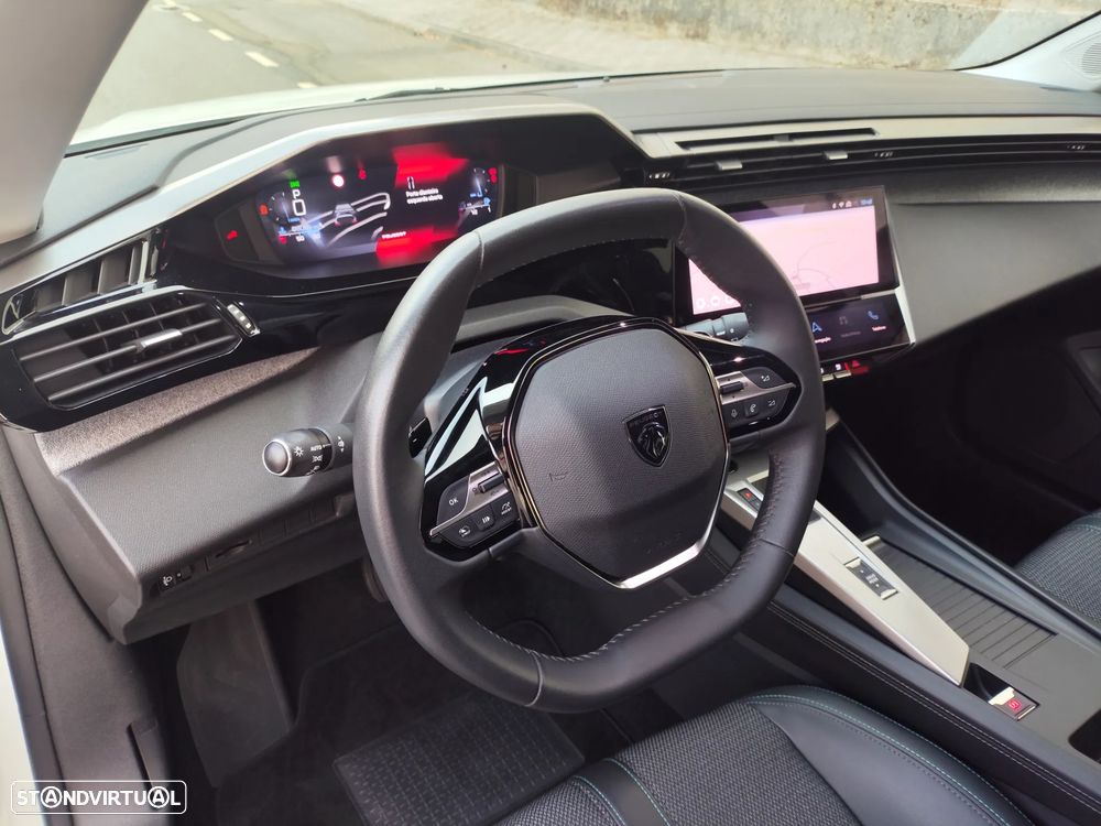Peugeot 308 1.2 PureTech Allure Full LED EAT8 — fotografia 8