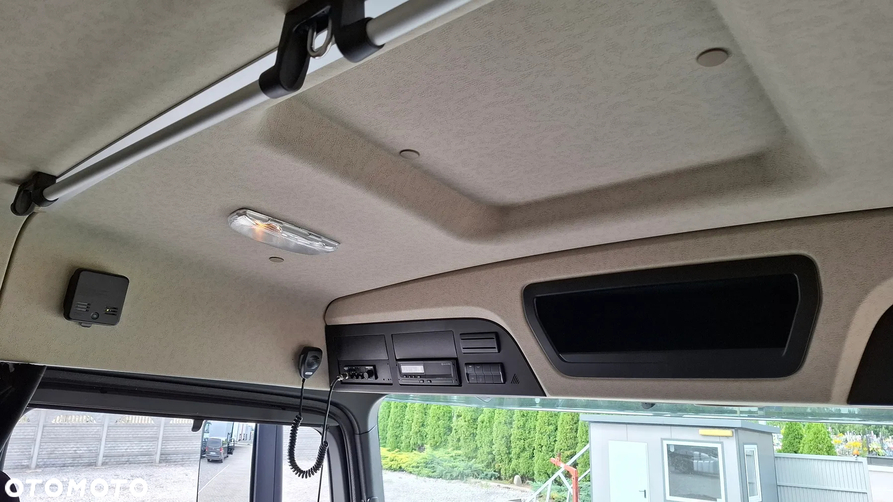 Mercedes-Benz ACTROS 1824 / PEŁNY ADR / RAMA POD ZABUDOWE 5.22 / DMC 18000 / MAŁO UŻYWANY ! - 29