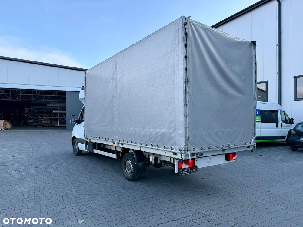Mercedes-Benz SPRINTER - 2