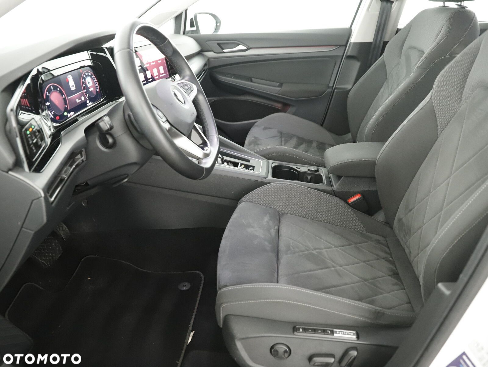 Volkswagen Golf - 5