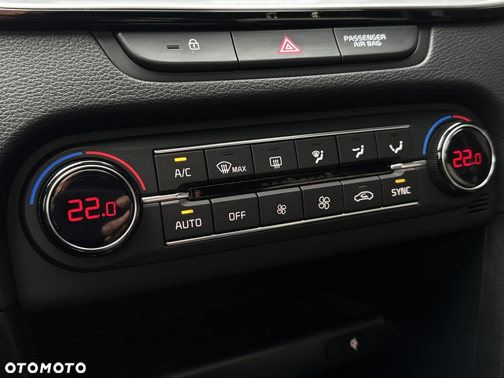 Kia Ceed 1.4 T-GDI L Business Line DCT - 26