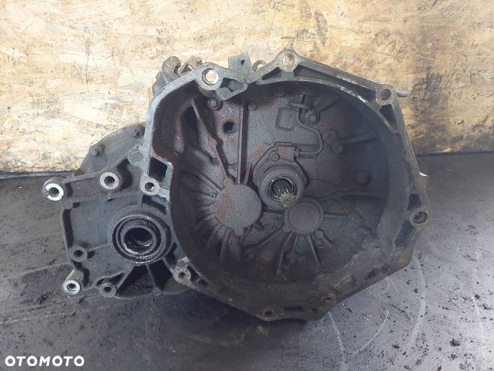 SKRZYNIA BIEGÓW OPEL ASTRA H 1.7 CDTI MANUAL 5 BIEGÓW F23 - 1