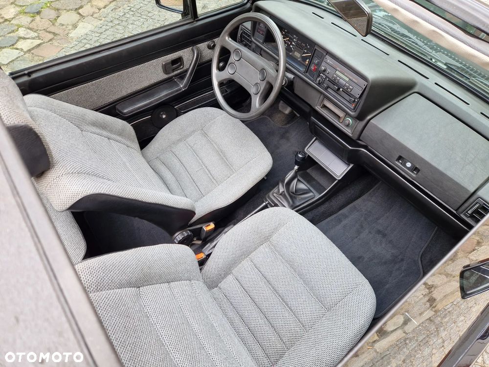Volkswagen Golf - 11