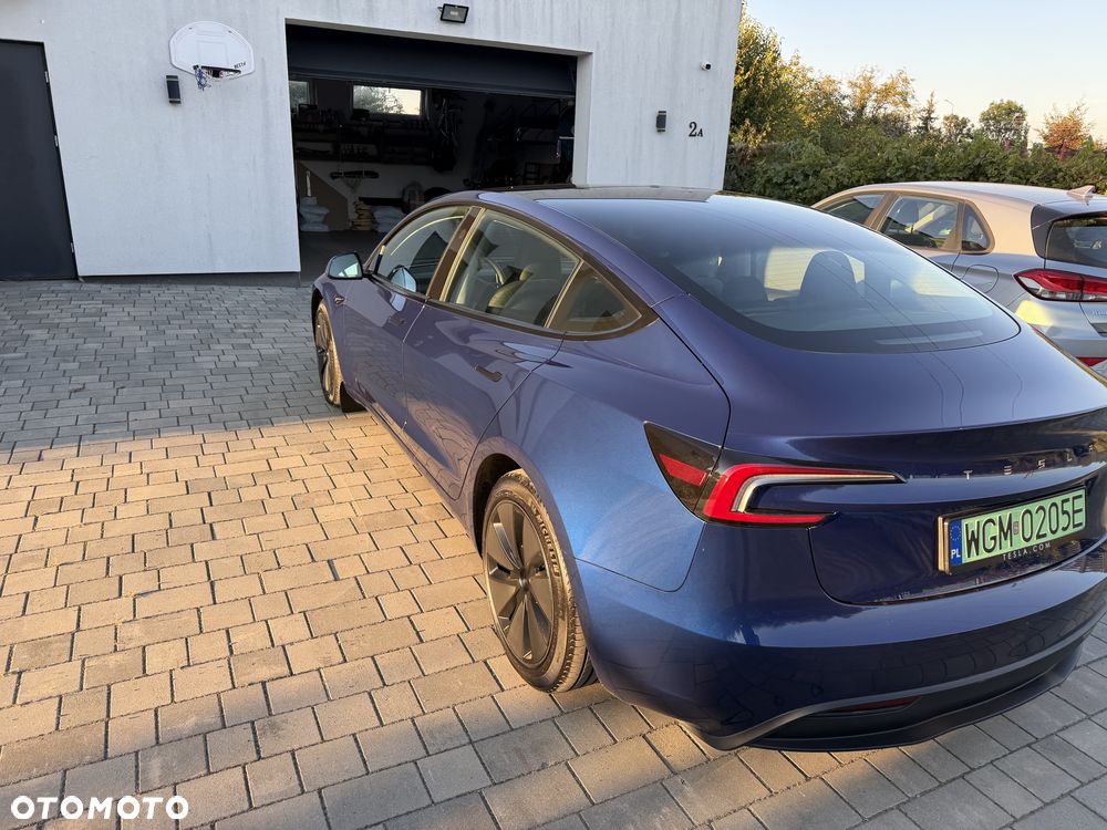 Tesla Model 3 2023 photo 5