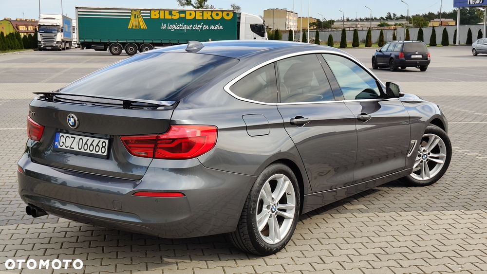 BMW 3GT 320i Sport Line - 3