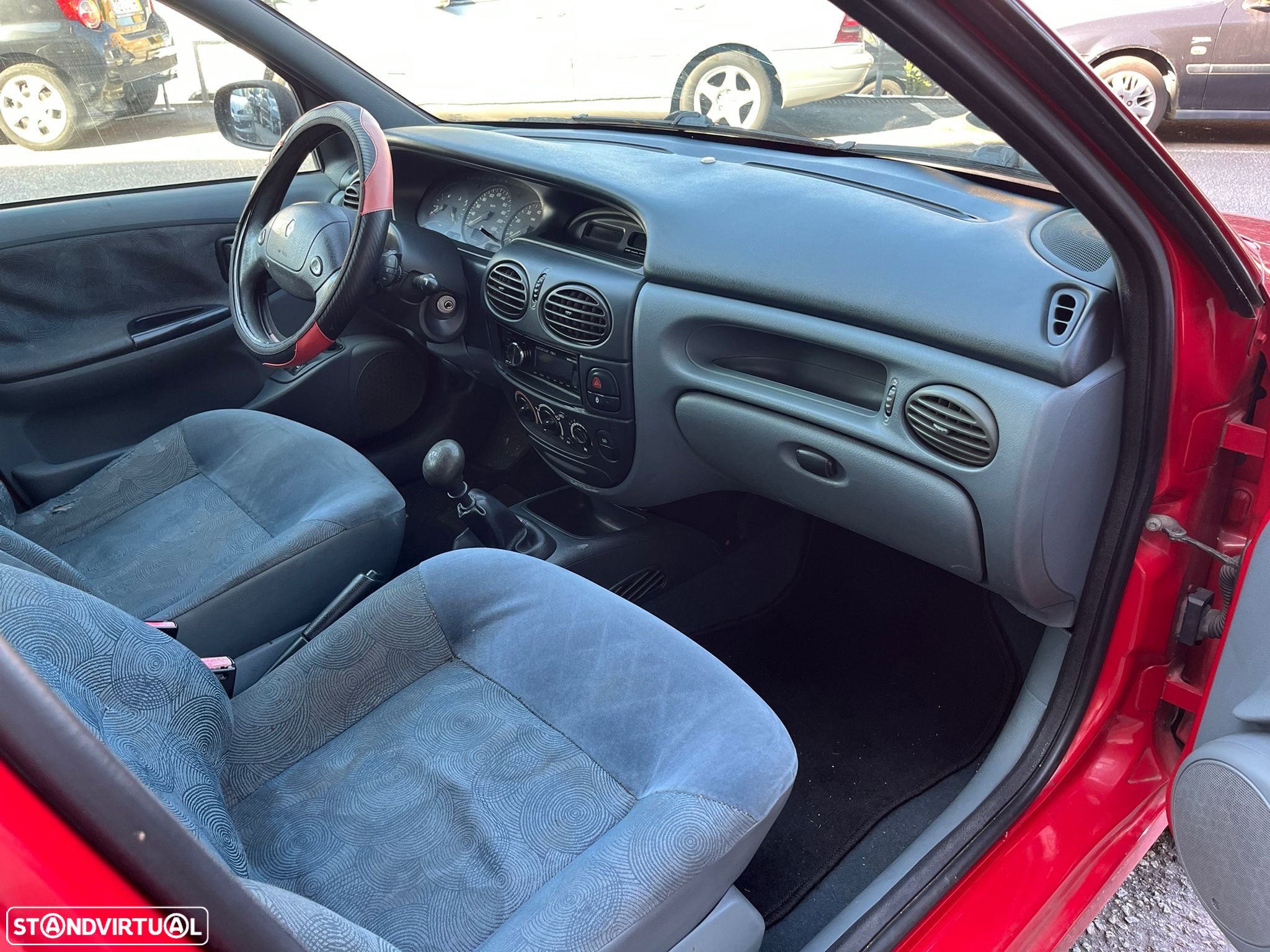 Renault Mégane 1.4 RN - 10