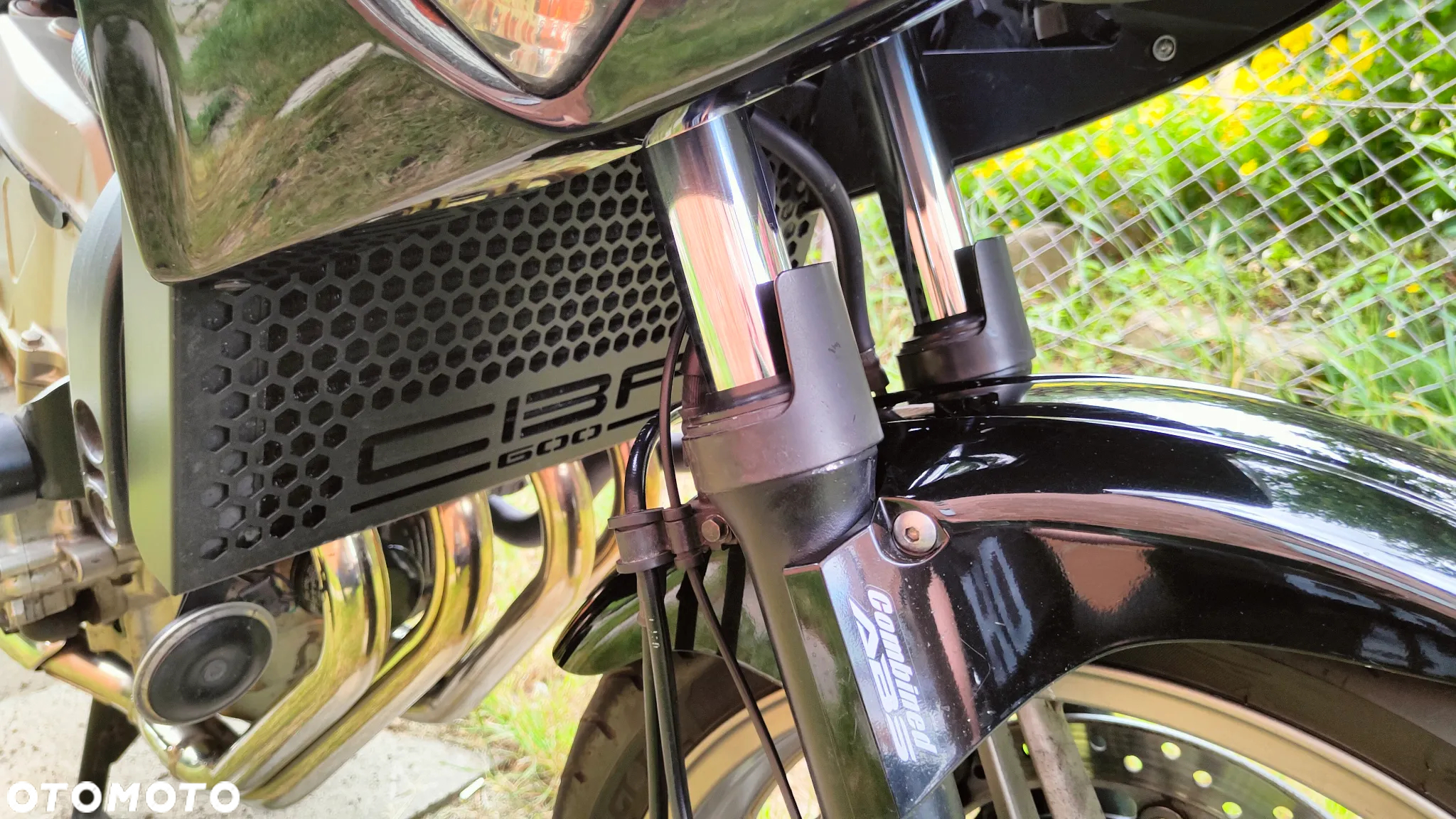 Honda CBF - 10