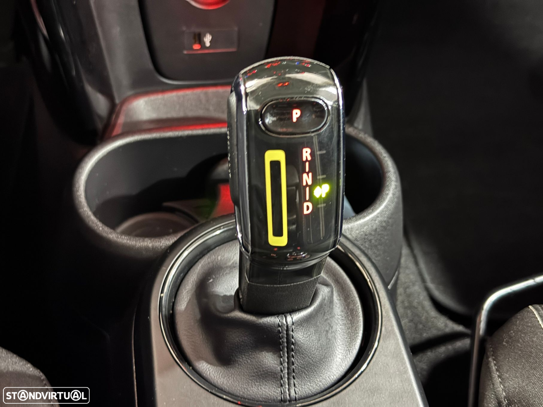 MINI 3 Portas Cooper SE - 28