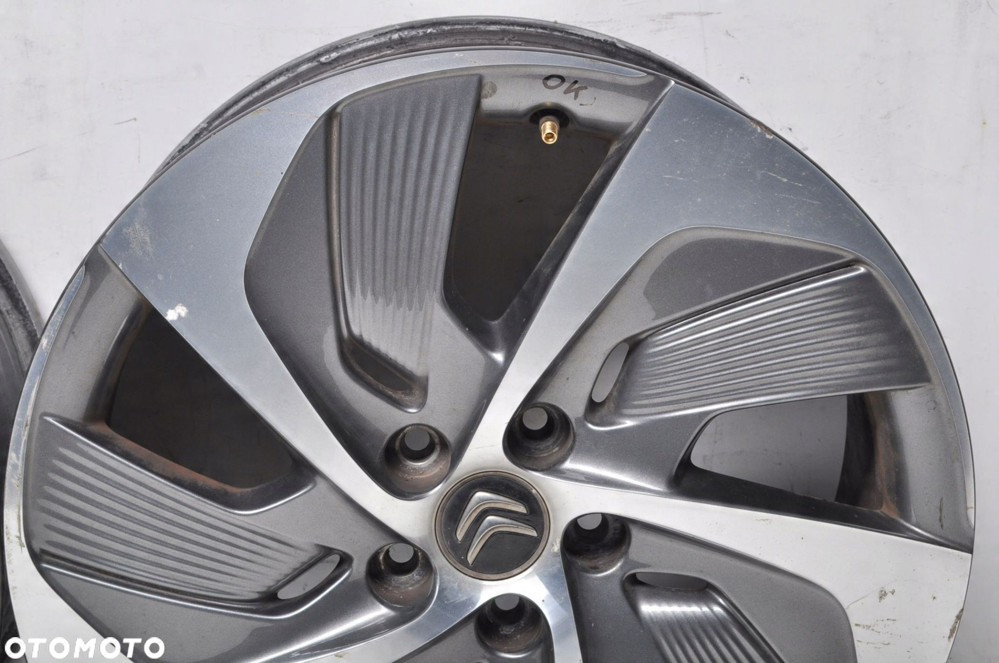 CITROEN C4 GRAND PICASSO FELGI ALUMINIOWE R18 7.5J 5X108 ET54 9677090577 - 13