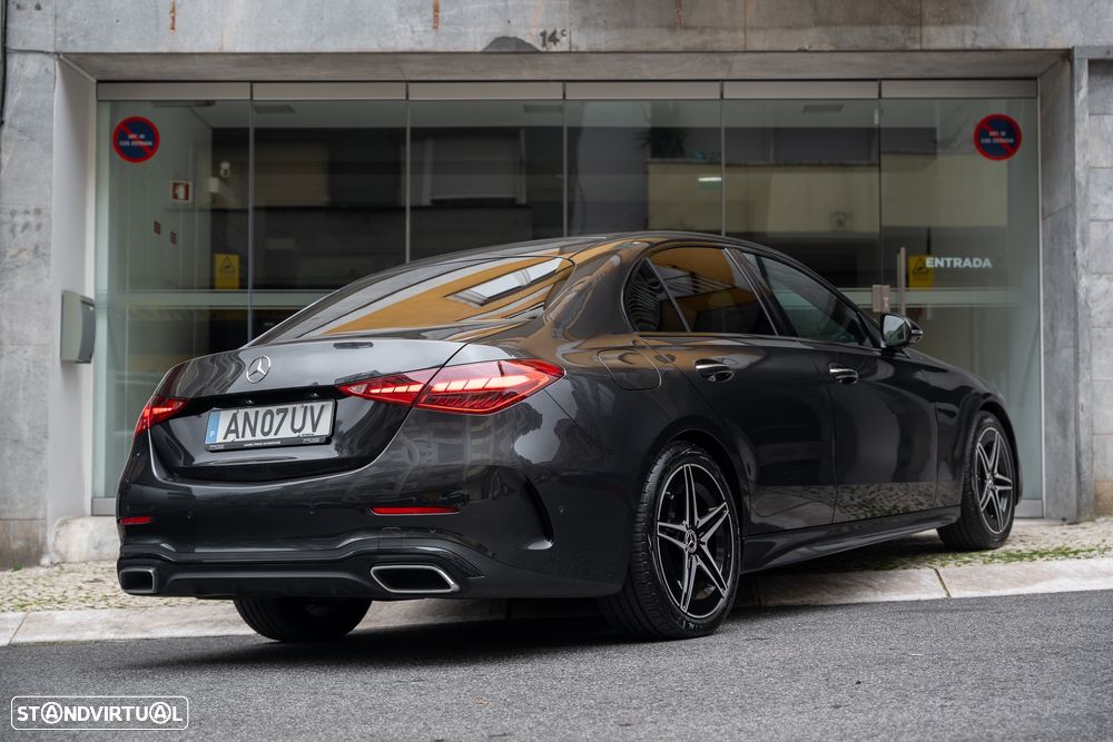 Mercedes-Benz C 300 d AMG Line - 32