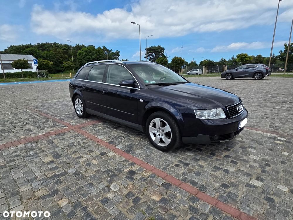 Audi A4 Avant - 4