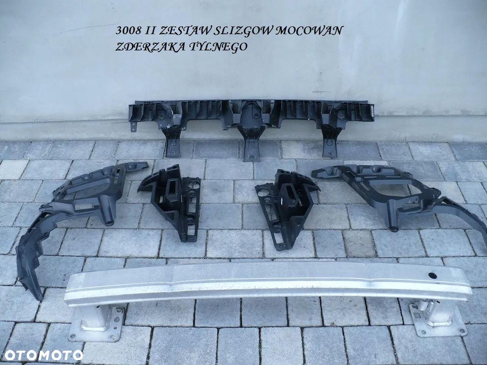 3008 II 2 16-SLIZGI MOCOWANIA ZDERZAKA TYL KOMPLET ORYGI.