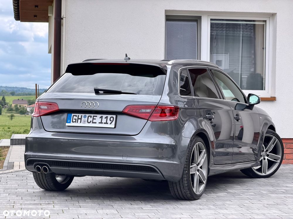 Audi A3 Sportback 2.0 TDI (clean diesel) quattro S tronic S line Sportpaket - 3