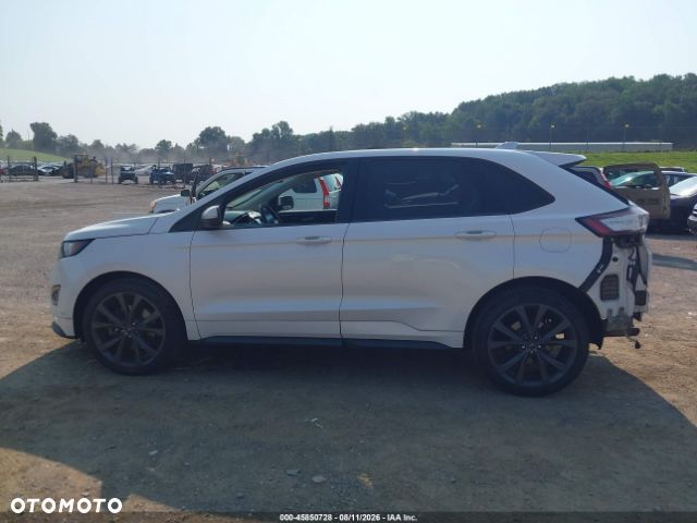 Ford Edge - 11