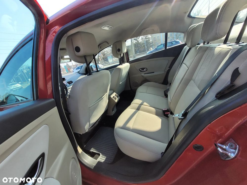 Renault Fluence - 12