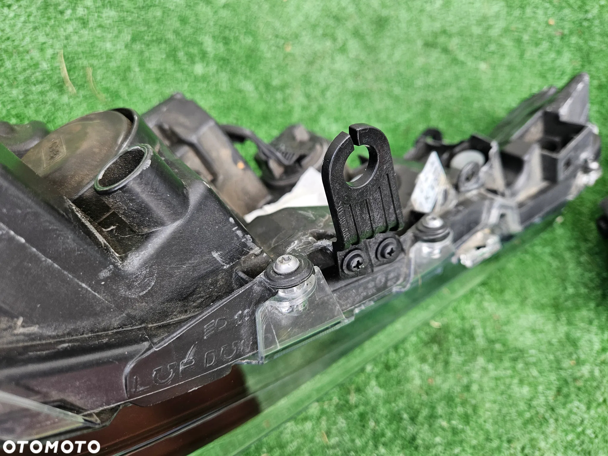 LAMPA PRAWY PRZÓD FULL LED TOYOTA COROLLA E21 HB KOMBI 19R- - 10