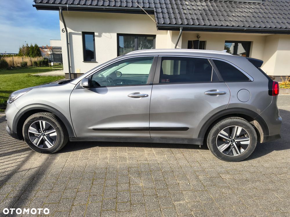 Kia Niro 1.6 GDI Hybrid L - 3