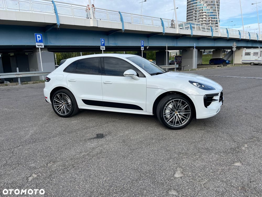 Porsche Macan Turbo - 9